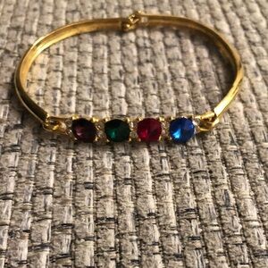 Tacoa Crystal Bracelet With Five Crystal Stones With Gold Tone
